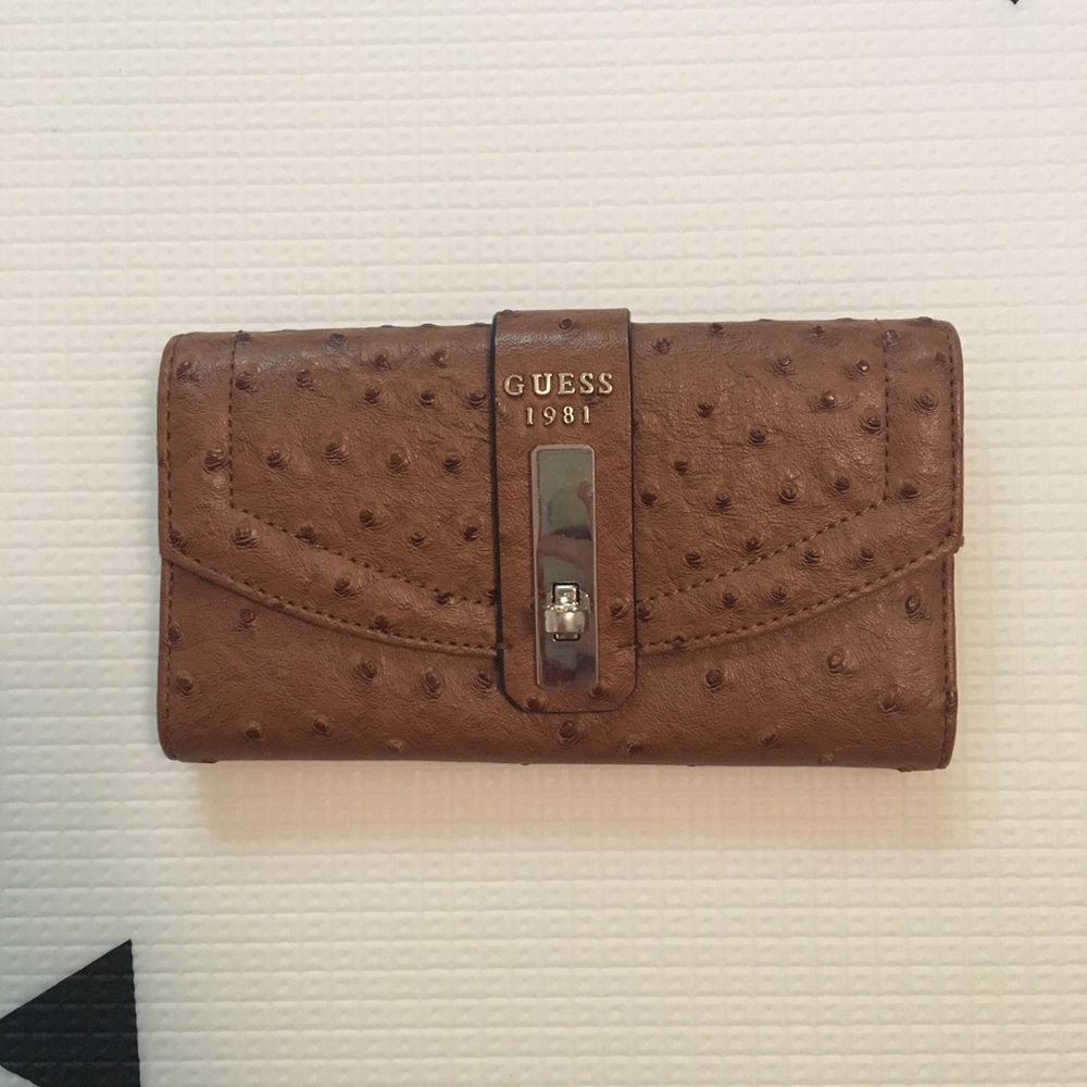 Guess wallet